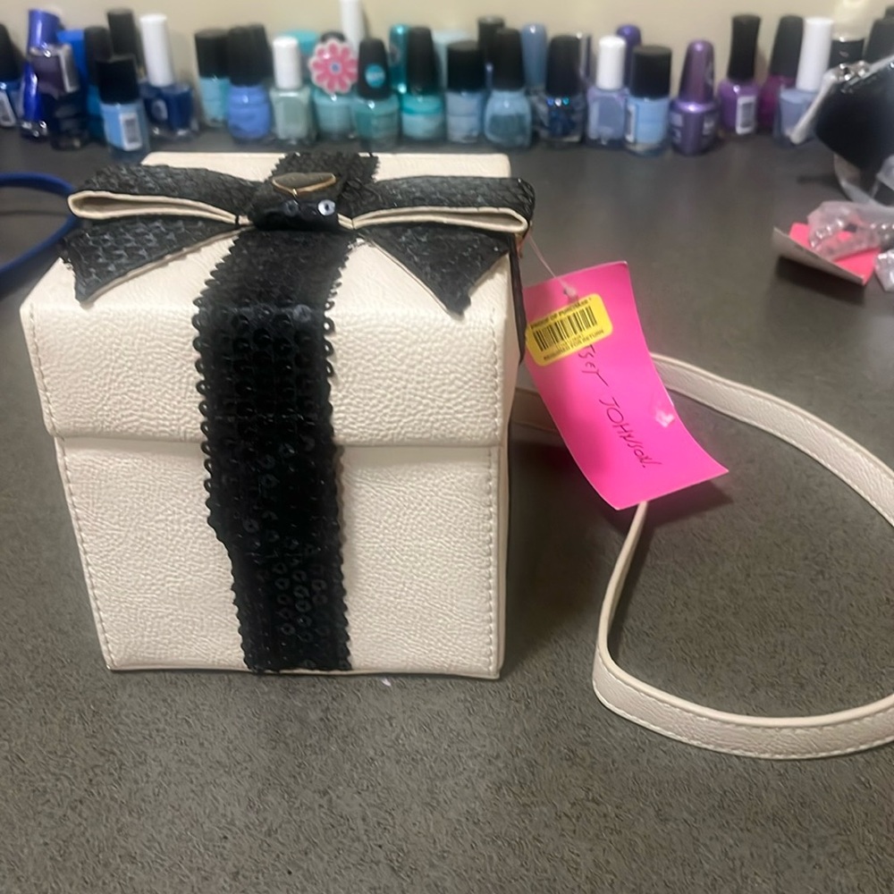 Betsey Johnson Gift Box Bag